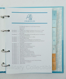 Handboek Leidraad Dienstverlating Beroepsmilitairen met aanstelling voor onbepaalde tijd - 21,5 x 3 x 23 cm - nieuw - origineel