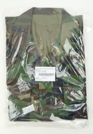 Korps Mariniers zeldzaam huidig model Woodland forest camo jas  met  Permethrine Jacket Forest - nieuw model 2018 tot heden - maat  Medium Long = 8090/9404 - nieuw in verpakking -  origineel