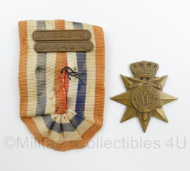 Ereteken voor Orde en Vrede met 1948 en 1949 gesp - 8 x 5 cm - origineel