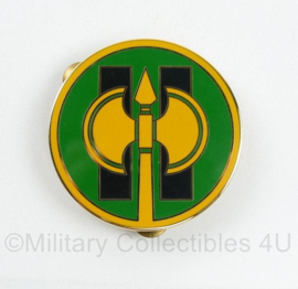 Metalen borst insigne US Army insigne "11th Military Police Brigade" - Origineel