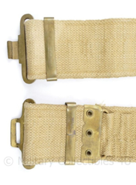 Wo2 Britse P37 Koppel khaki Webbing - BATA 1943- messing gespen - 87 x 5,5 cm - origineel