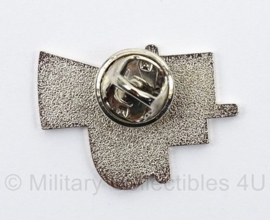 Duitse speld met afkorting BLS op de voorkant - afmeting 3 x 2,5 cm - origineel