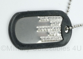 WO2 US Army  dogtag paar Anton H. Miller met silencers en blikopener - replica