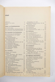 Boek Der Dienst im Bundesheer Oostenrijkse leger - Karl Ruef - gebruikt - 15 x 3 x 21 cm