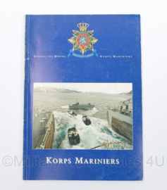 Boek KM Koninklijke Marine en KMARNS Korps Mariniers - 21 x 15 x 0,5 cm - origineel