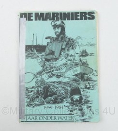 Naslagwerk De Mariniers 25 jaar onder water 1959-1984 - 29,5 x 21 x 1 cm - origineel