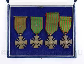 Franse complete WO1 4delige medaille set Croix de Guerre van 4 verschillende jaartallen - origineel