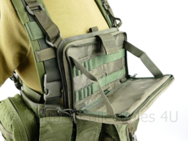 Defensie en Korps Mariniers Warrior Assault systems Chest Rig M4 groen met tassen -  origineel