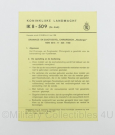 KL Nederlandse leger IK 8-509 Instructiekaart Drainage- en zuigtoestel Chirurgisch Neuberger - origineel