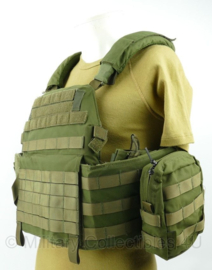 Plate Carrier Warrior Assault Systems DCS Green met 2 utility pouches  - origineel
