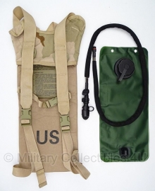 Waterrugzak Camelbak 3 liter met NIEUWE waterzak - US ARMY - Coyote - origineel