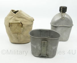 WO2 US Army veldfles set - RVS fles 1943, RVS beker 1943 en khaki hoes ongestempeld - origineel