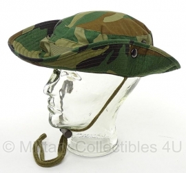 Boonie hat / Bush hat - Luxe model Ripstop MET drukknopen - Woodland camo - nieuw gemaakt