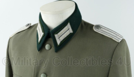 WO2 Duitse Heer M36 officiers infanterie Leutnant gabardine Feldbluse met insignes - meerdere maten