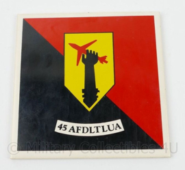 Porseleinen wandbord 45 Lichte Lucthdoelartillerie - 15 x 15 cm - origineel