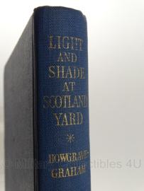 Boek "Light and shade at scotland yard" - first edition 1947 - origineel