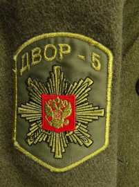 Russisch model mantel met embleem en insignes - maat 56 - grote maat - origineel