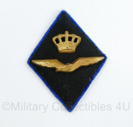 klu Luchtmacht pet insigne vroeg model - 7 x 5 cm - origineel