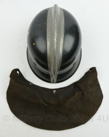 Wo2 Duitse feuerwehr helm met nekflap - maat 58 - origineel