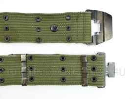 US Army Vietnam oorlog M56 belt met zeldzame Davis Quick Release sluiting -  102 x 5,5 cm - origineel