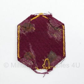 Ministerie van Oorlog embleem gevouwen - 6 x 5 cm - origineel