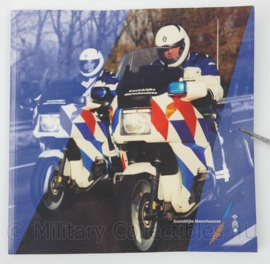 Koninklijke Marechaussee herinneringsboek - 24 x 1 x 24 cm - origineel