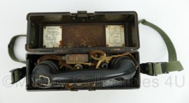WO2 duitse 1940 veldtelefoon in goede staat - 27 x 9 x 22 cm -  origineel