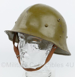 M1936 bulgaarse helm 1e model = type A - origineel WO2