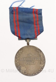 Tjechische SNB medaille For Service To Czech State Security - origineel - metaal - 4 x 8 cm