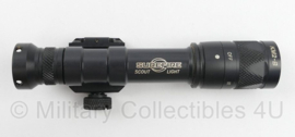 Surefire M611V SCOUT LIGHT WEAPONLIGHT with KM2-B & Mount - licht gebruikt- origineel