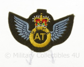 Britse wing embleem AT Anti Tank Weapons  - 7 x 5 cm - origineel