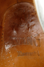 Kmarns en Koninklijke Marine Avang witte lage schoenen met lederen zool - maat 10 = 45 - gedragen - origineel