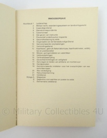 KL Landmacht Handboek voor het dienstplichtig kader uit 1973 - VS 2-1351 - afmeting 20 x 14 cm - origineel