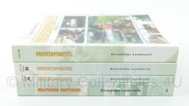 KL Koninklijke Landmacht handboeken Vredesoperaties. LDP Gevechtsoperaties A en B en Militaire Doctrine  - set van 4 - origineel