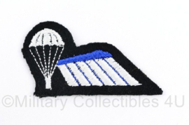 Defensie en Korps Mariniers halve parawing - parachutist B - zwart - 6,5 x 4 cm - origineel
