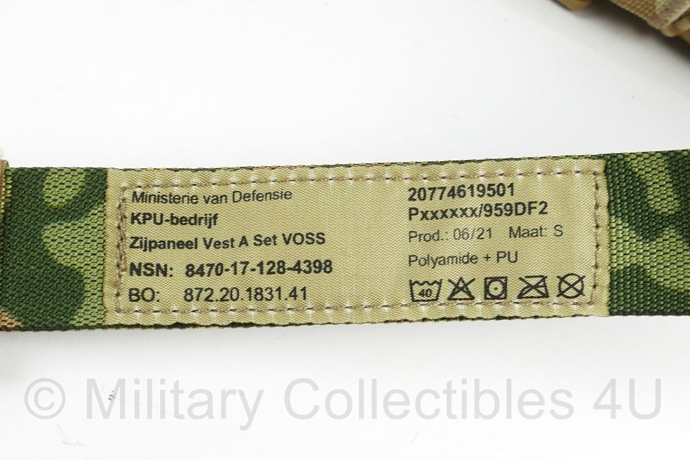 KL Vest A met tassen en draagriem voor wapen. Met tas Klein, Admin, Middel en magazijntas  -  maat Small - nieuw - origineel