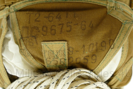 Russische reserve / fighter afrem parachute 1964 T-2 in opbergtas - nog origineel opgevouwen