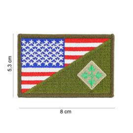 Embleem stof US 4th Infantry Division small with American flag and GREEN - 8 x 5,3 cm.