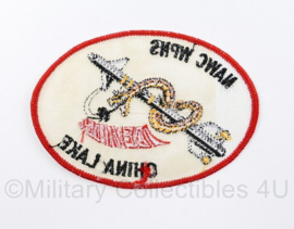 USN Naval Air Warfare Center Weapons  NAWC WPNS China Lake Dewinder embleem - 11 x 8 cm - origineel