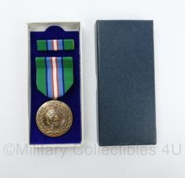 Defensie UNTAC United Nations Transitional Authority in Cambodia medaille met baton in doosje - origineel