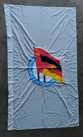 DDR Fur Deutsch-Sowjetische Freundschaft vlag - 194 x 117 cm - nieuw  - origineel
