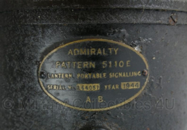WO2 Britse 1944 Admiralty Pattern 5110E Signalling lantern - met originele kist - topstaat! - origineel