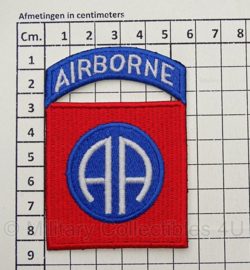 WO2 US 82nd Airborne Division embleem - cut edge - 8,2 x 5,7 cm
