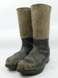Duitse winterlaarzen - naoorlogs - runderleer met filt - WO2 Duits model - maat 28 = maat 43 - origineel