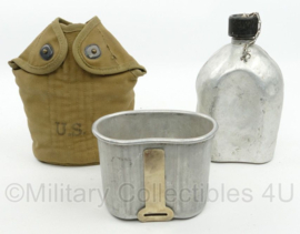 WO1 US Army veldfles set - aluminium fles uit 1918, aluminium beker uit 1918 en khaki hoes - origineel