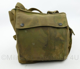 KL Nederlandse leger AMF12 gasmaskerset met oefenfilter (tegen traangas) en gevechtsfilter (tht 2029) met woodland tas - maat 2 = middel - origineel