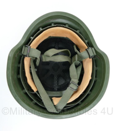 M92 M95 composiet helm B826 ballistische helm - 1e model lichter groen - Ongedragen -  Medium  -  origineel