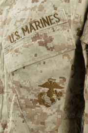 USMC US Marine Corps jacket and trousers Marpat Desert camo - maat Medium Short - gedragen - origineel