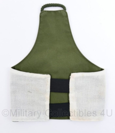 Defensie armband CP Commandopost - 24 x 20 cm - licht gebruikt - origineel