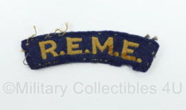 WO2 Britse REME Royal Electrical and Mechanical Engineers shoulder title - 8,5 x 3 cm - origineel